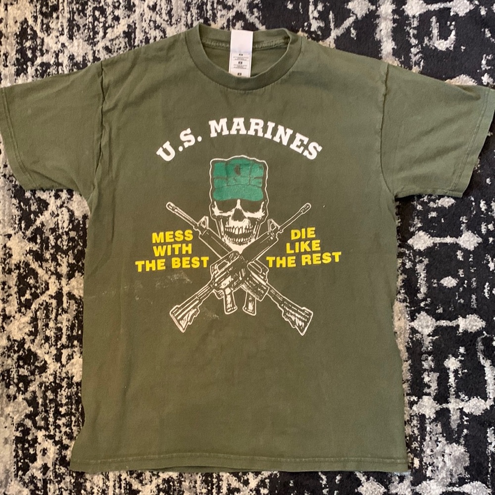 Vintage Marines “mess with the best die like the rest“ skull t-shirt, men’s M